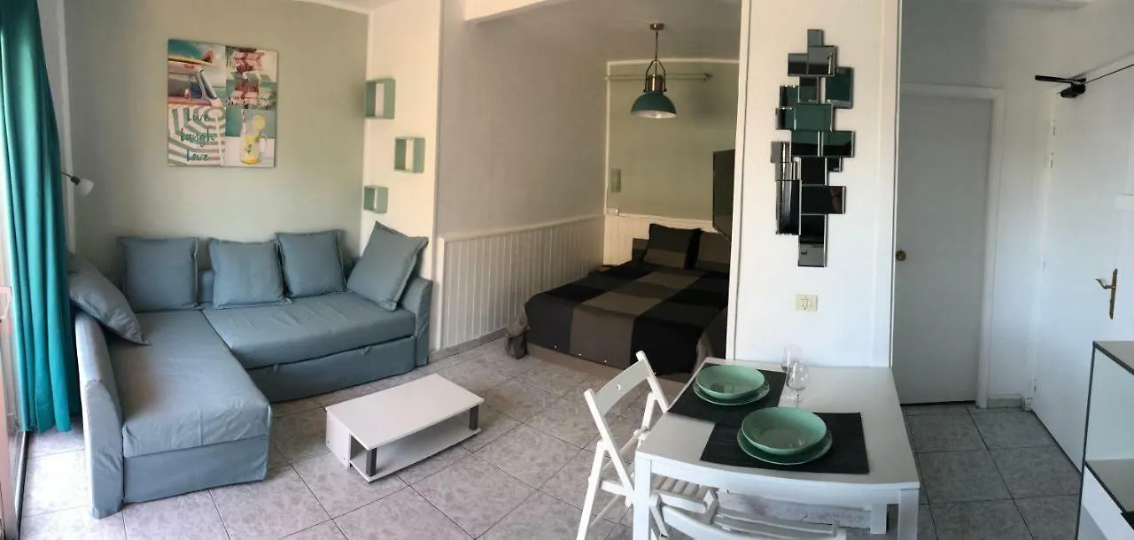 Appartement Magnificent Studio With A Terrace Overlooking The Sea! à Puerto de la Cruz